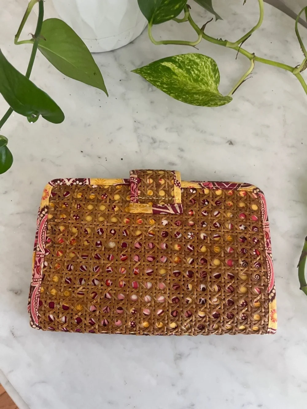 Vera Bradley Tiki Clutch with Bali Gold Pattern Excellent - Picture 6 of 9